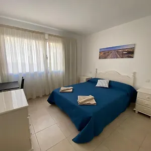 In A Shared In The Centre Of En Piso Compartido Privatunterkunft Corralejo
